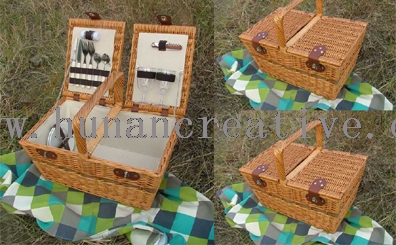 Willow Picnic basket For 2 Persons Use