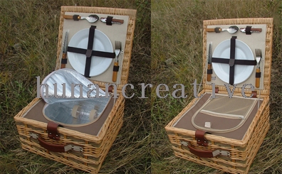 Willow Picnic basket For 2 Persons Use