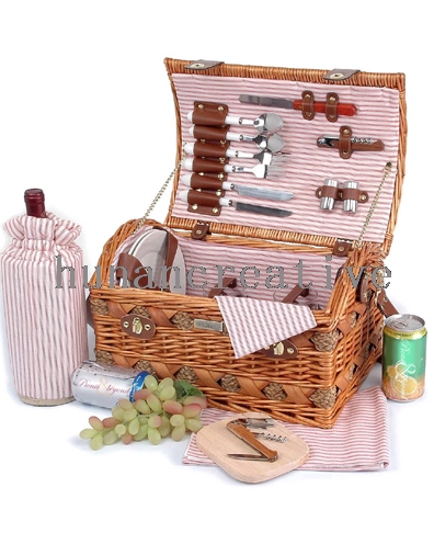 Willow Picnic basket For 2 Persons Use