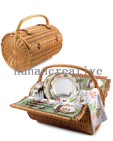 Willow Picnic basket For 2 Persons Use