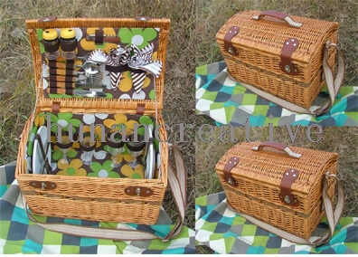 Willow Picnic basket For 4 Persons Use