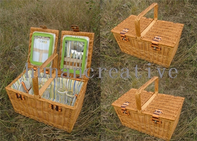 Willow Picnic basket For 4 Persons Use\