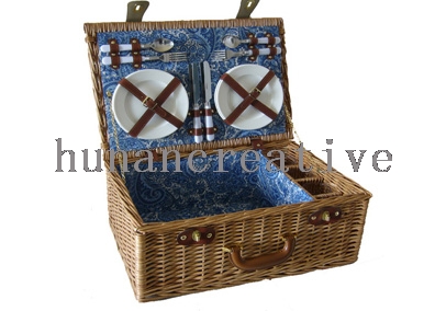 Willow Picnic basket For 4 Persons Use