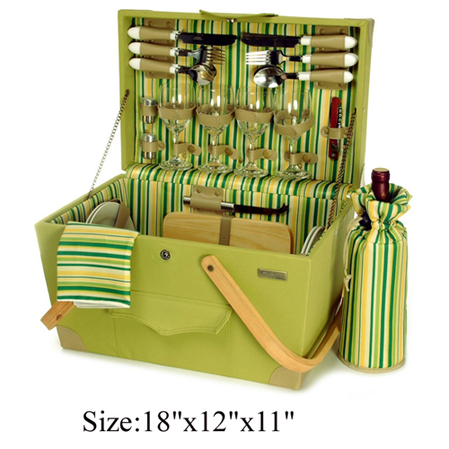 Wooden Picnic Basket for 4 persons use